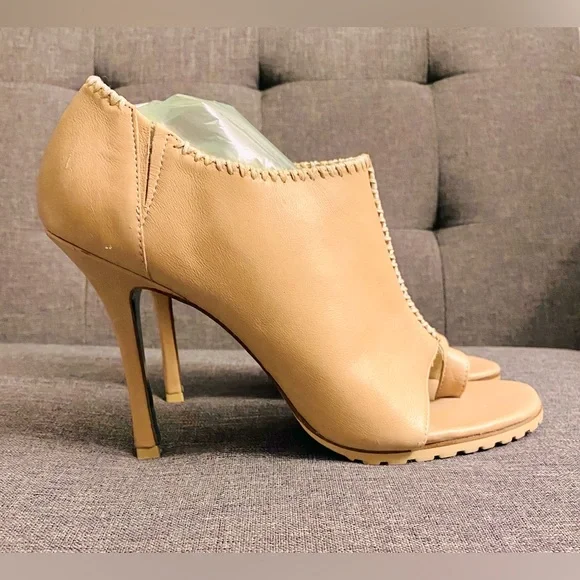 Donald J Pliner Lisa Tan Leather
Ankle Heel Stiletto Bootie & Open Toe - Picture 6 of 15
